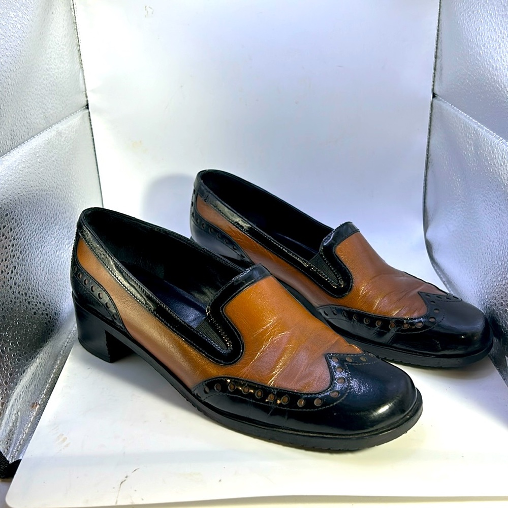 Rangoni women’s leather loafers size 8 in great condition